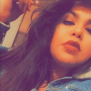 Meet your Posher, Yvonne